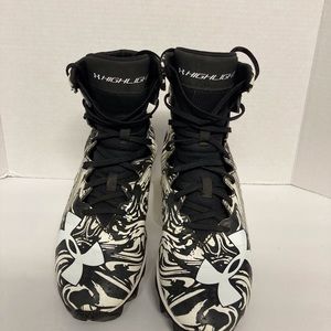 Mens Under Armour Highlight cleats VGUC Size 8